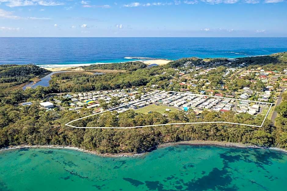 Lakeside Cabins & Holiday Village