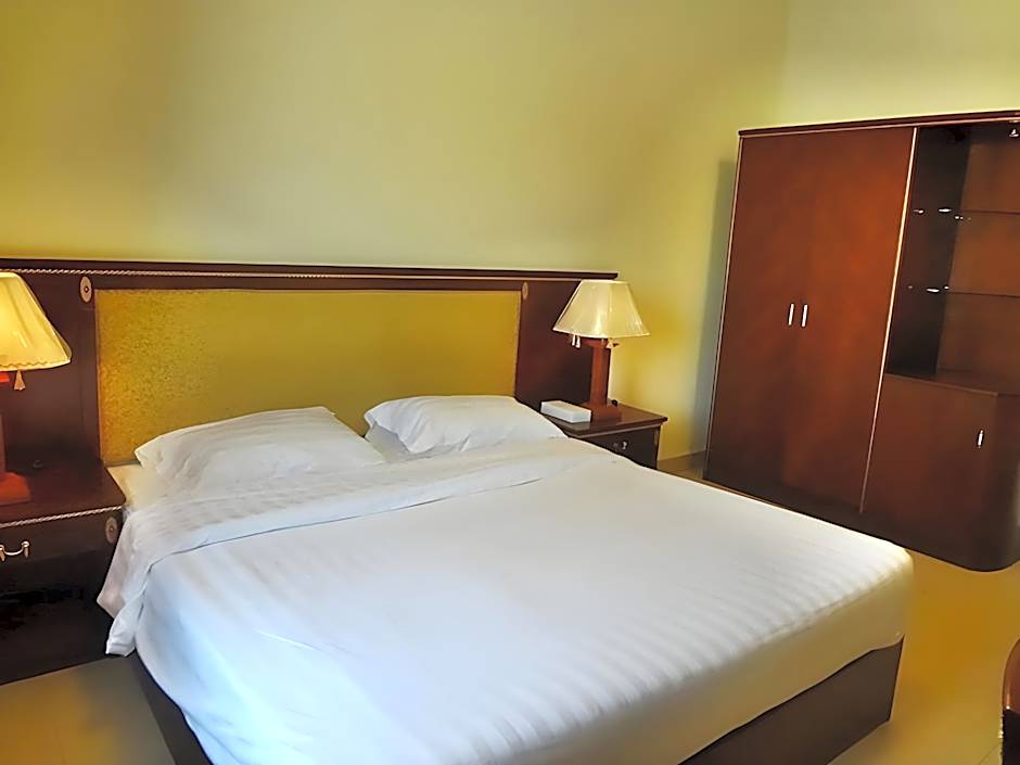 Dream Palace Hotel
