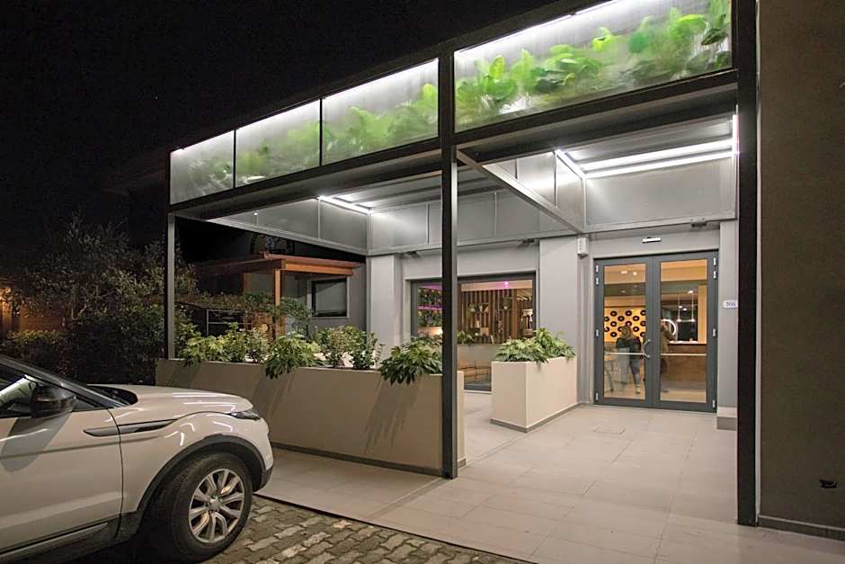 Moody smart & comfy Hotel