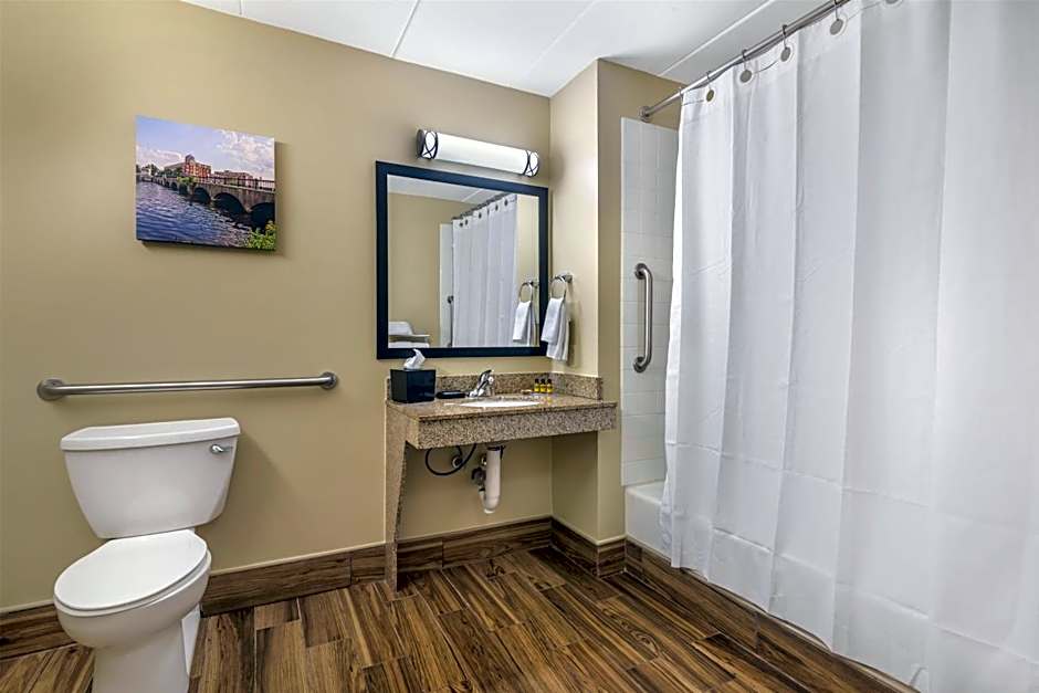 Best Western Plus Waltham Boston