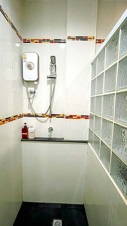 The S.G. Hotel (SHA Certified)