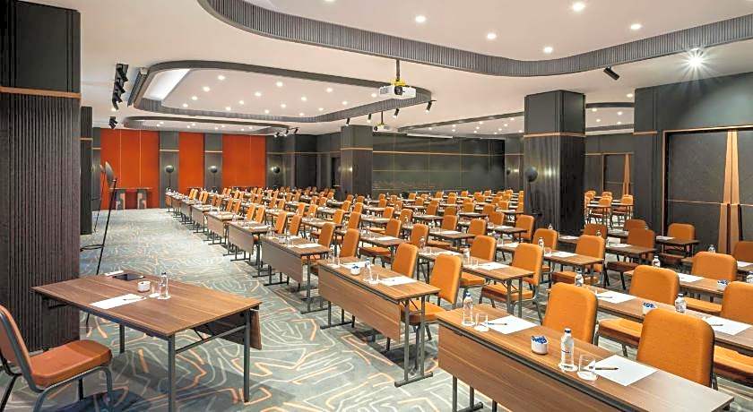 Mövenpick Hotel Istanbul Marmara Sea