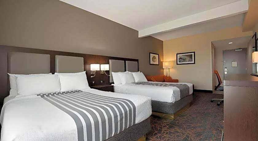 Best Western Plus Executive Inn