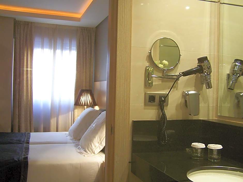 Washington Parquesol Suites & Hotel