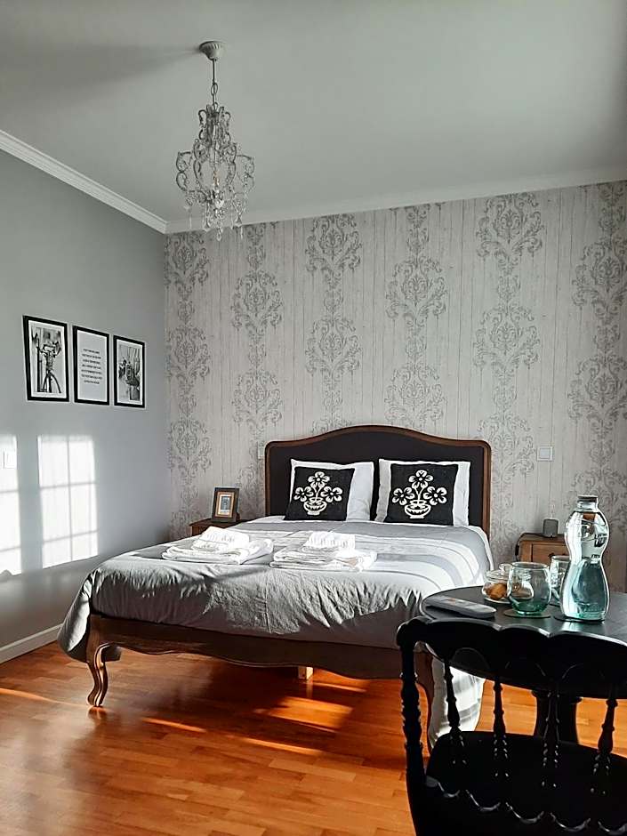 Smiling Places - Guest House in Labruge