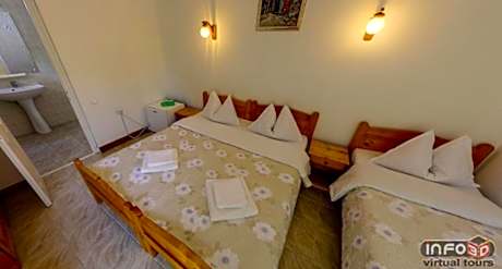 Triple Room with Bathroom