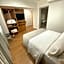 Oitis Hotel