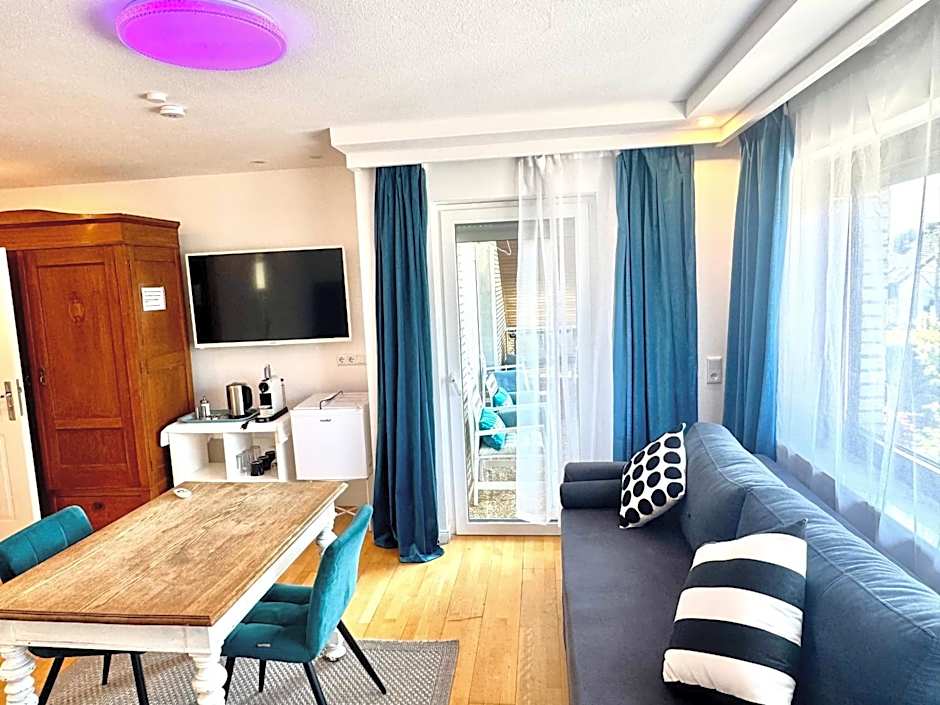 VILLA ORCHARD Frankfurt