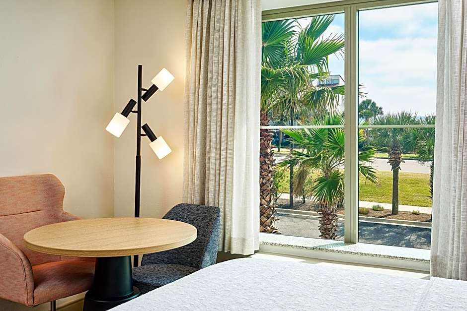 Hampton Inn & Suites Destin