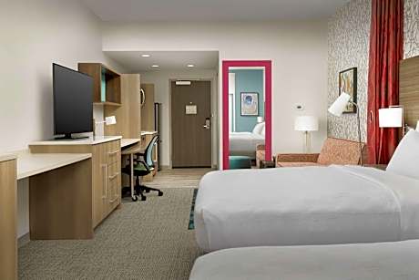 Queen Studio with Two Queen Beds - Non-Smoking