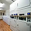 HomeTowne Studios by Red Roof St. Louis - Airport/ N Lindbergh