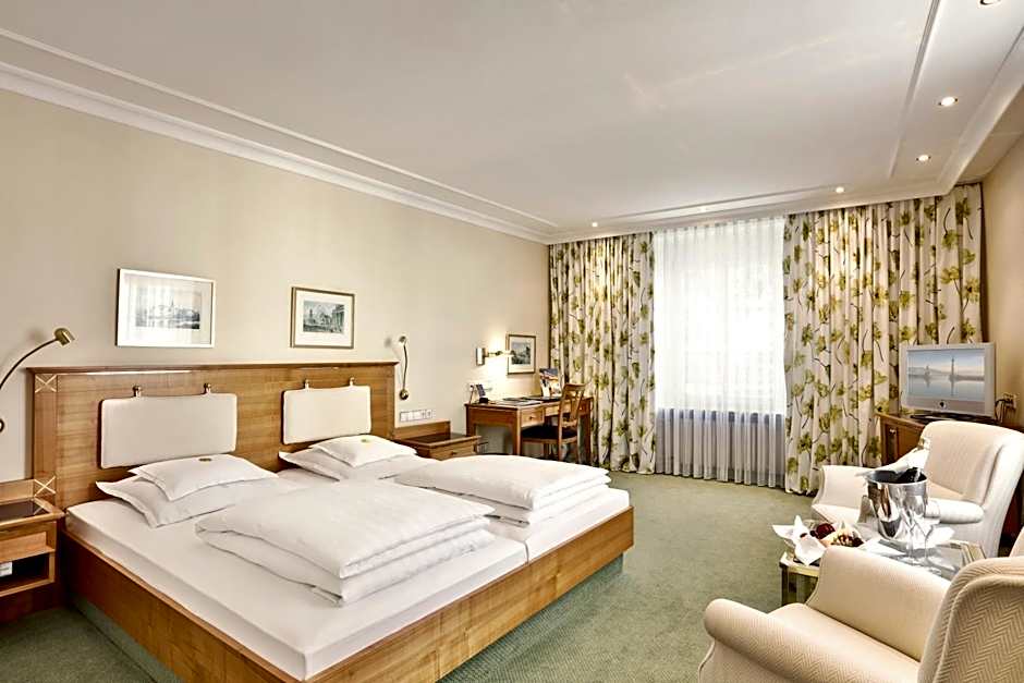 Foto 1 dari 4 — Double Room