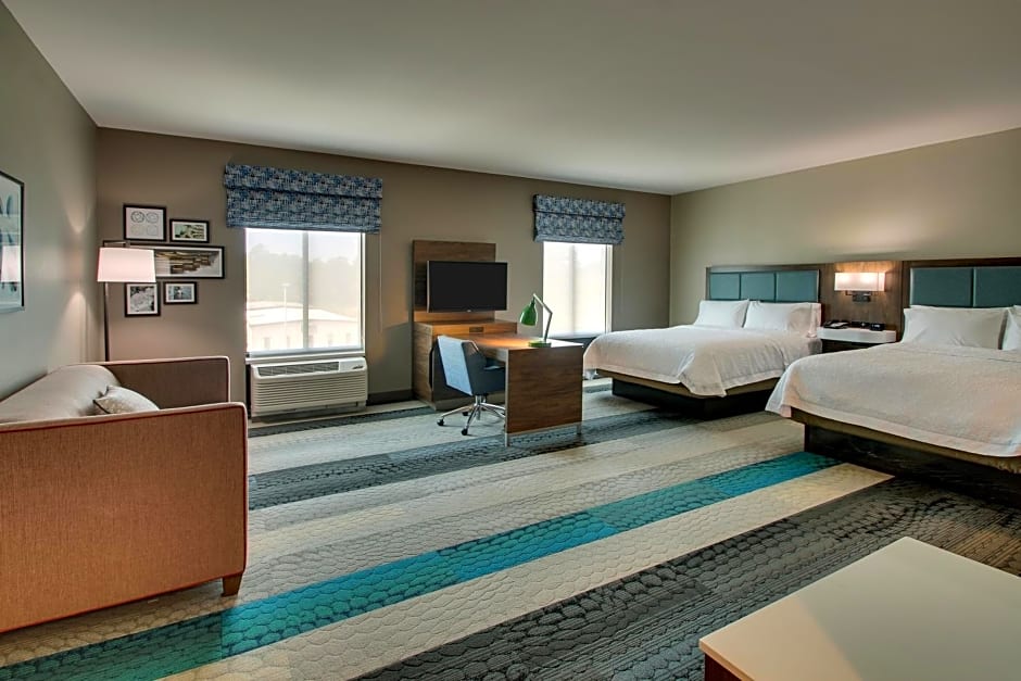 Hampton Inn & Suites By Hilton Southport