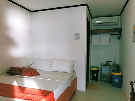 Bungalow Room with Aircon 