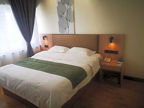 GTI - 1 Bed Guest Room, 1.5M Bed