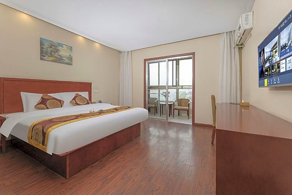 GreenTree Inn JiangSu Wuxi Jiangyin Huashi Avenue Huaxi Village Business Hotel