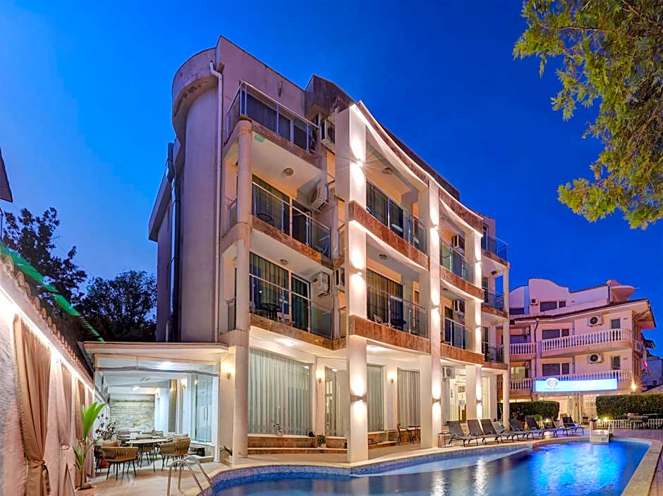 Jupiter 1 Family Hotel