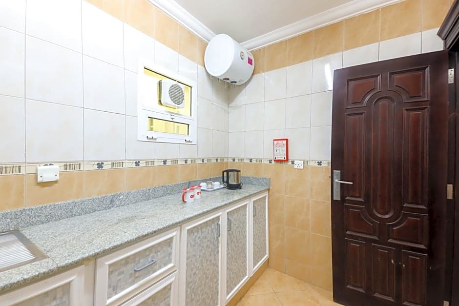 OYO 125 Manam Sohar Hotel Apartments