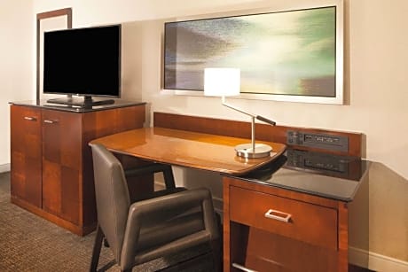 One-Bedroom Suite with Sofa Bed and Balcony
