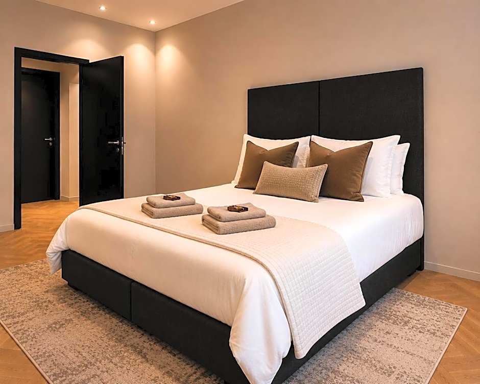 Breda Apartment w Kitchen & Private Bathroom 2p