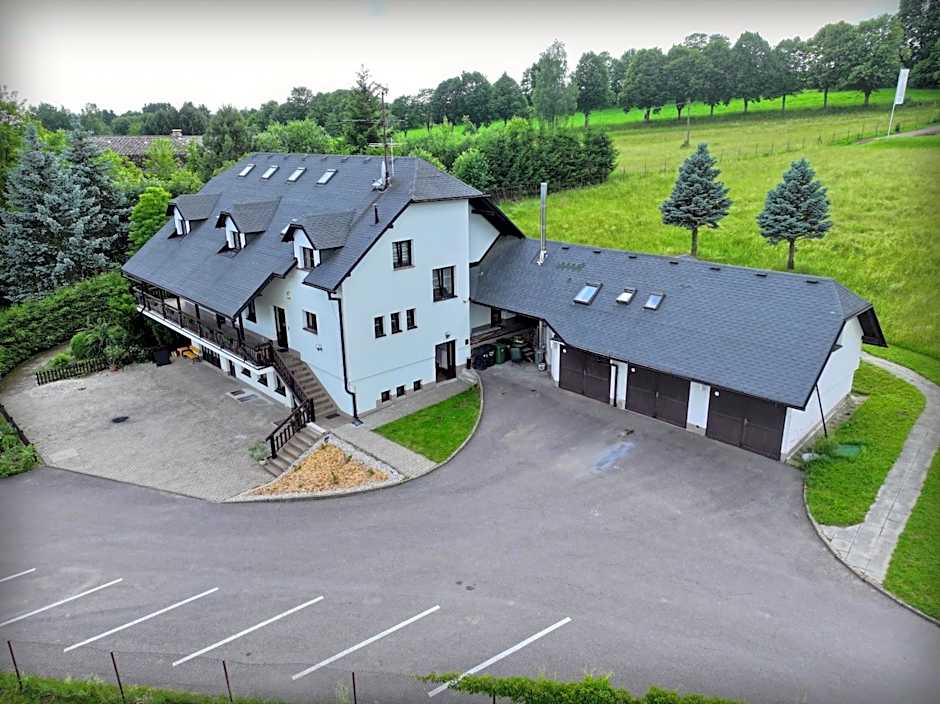 Turistická ubytovna Centrum Pastvinská přehrada se sdílenou koupelnou a toaletou