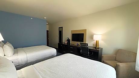 Queen Room with Two Queen Beds - Non-Smoking