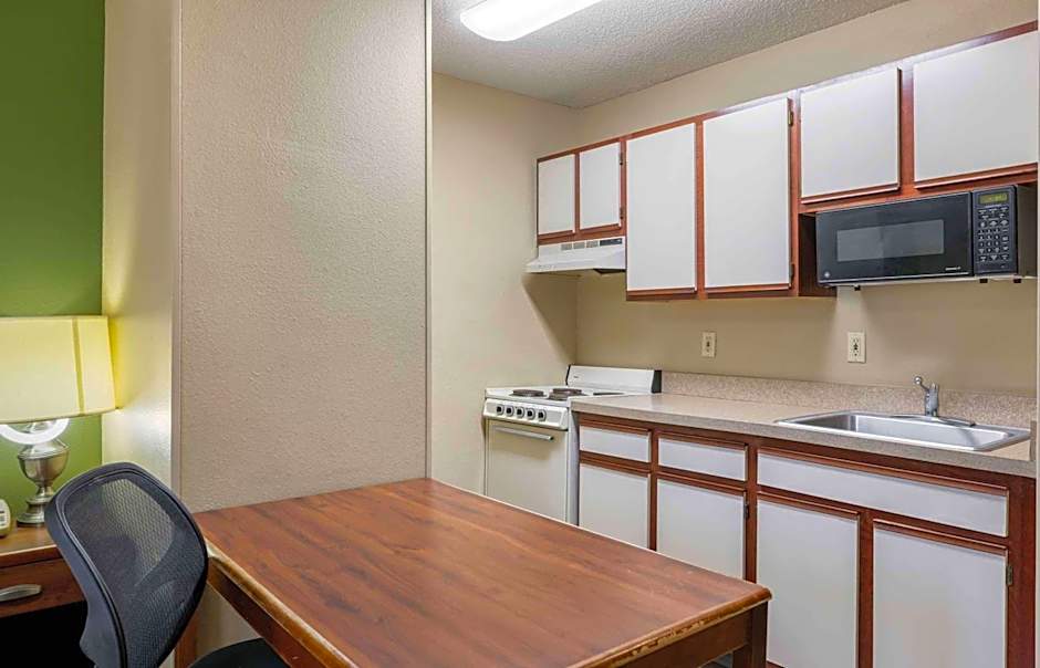 Extended Stay America Suites - Omaha - West