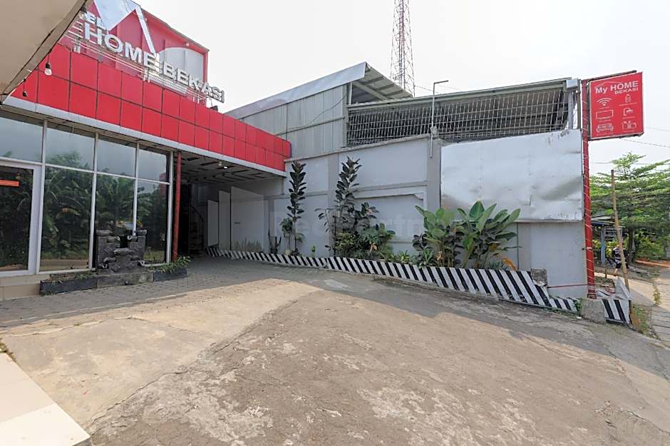 My home2 Mall Ciputra Cibubur RedPartner