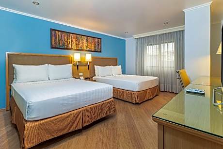 Double Room with Two Double Beds - Non-Smoking