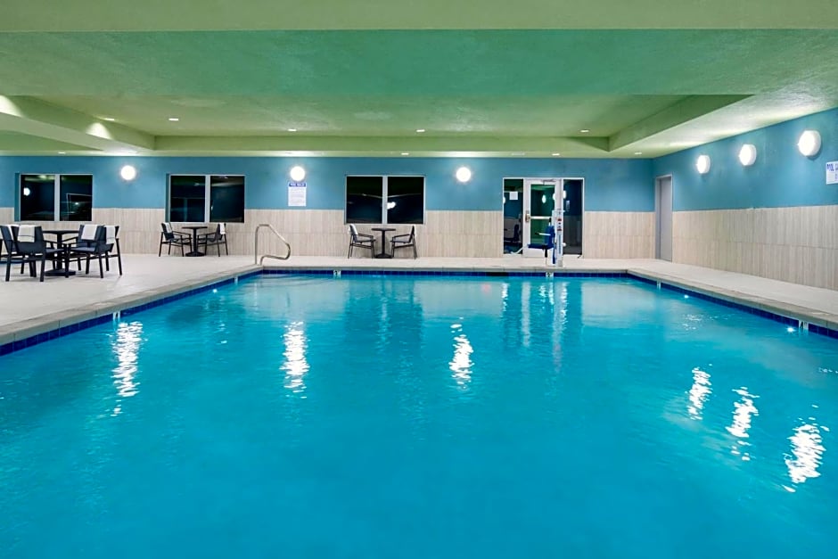Holiday Inn Express & Suites - Bullhead City By IHG