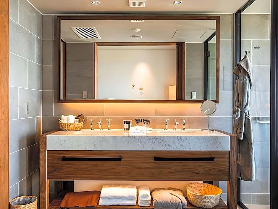 One Suite THE GRAND