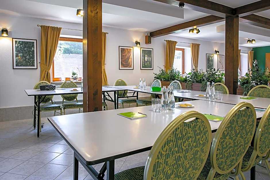 Szumi Las Events & Apartments