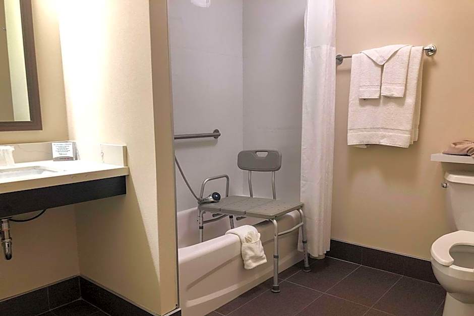 Sleep Inn & Suites Quebec City East