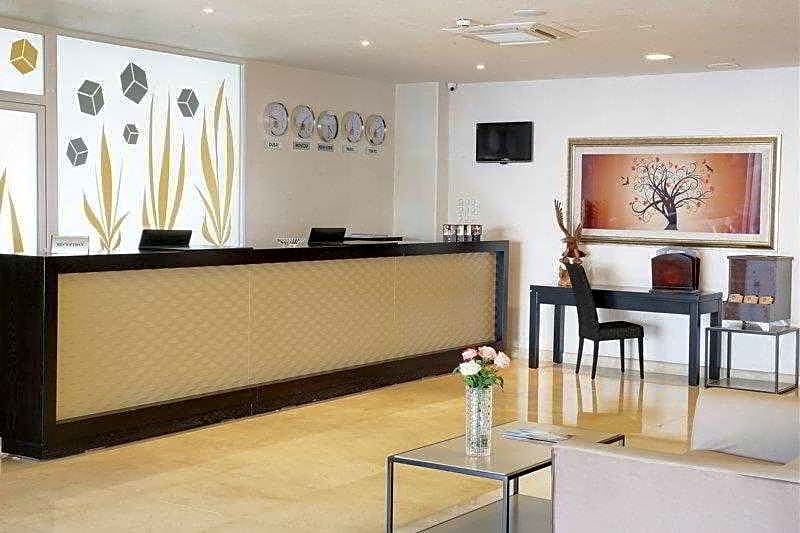 Liberte Hotel
