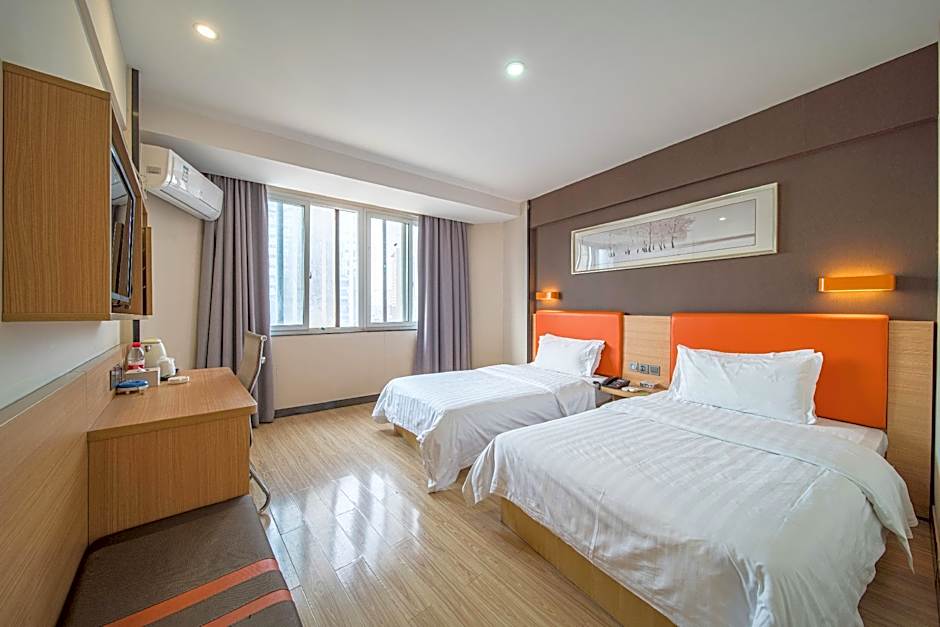 7 Days Premium Changsha Wuyi Plaza Metro Station