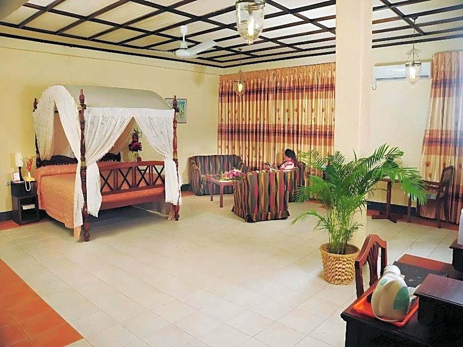 Grand Oriental Hotel