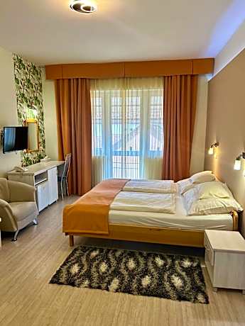 Hotel Négy Évszak