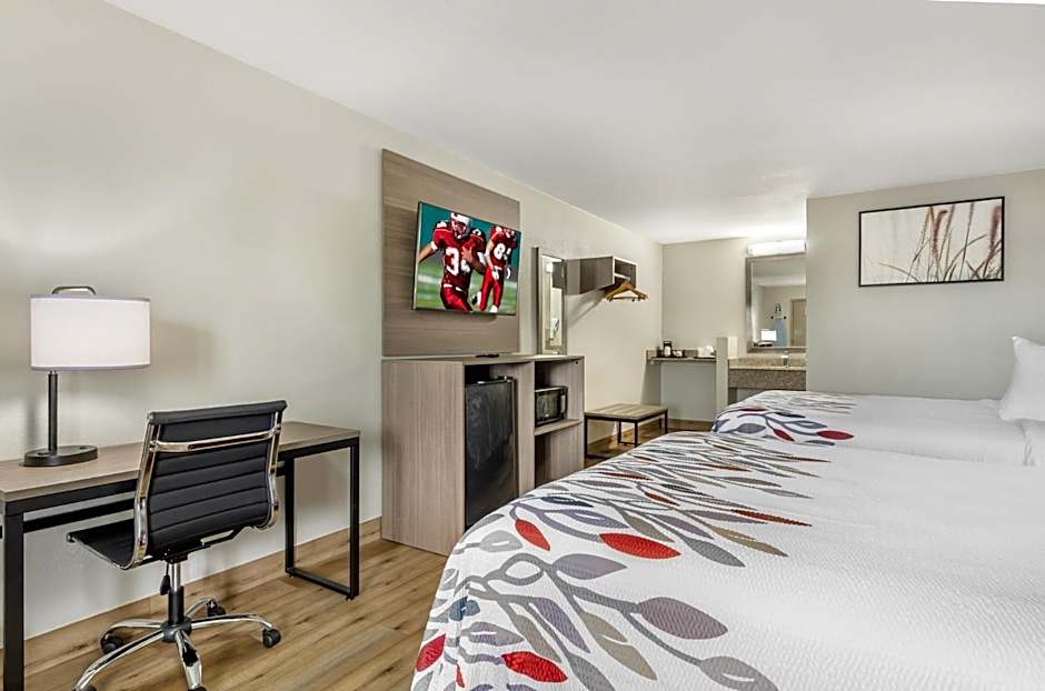 Red Roof Inn Staunton