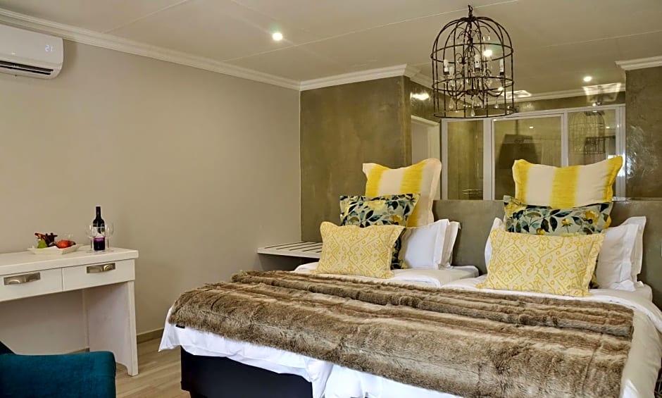 Photo 1 of 5 of Double Room