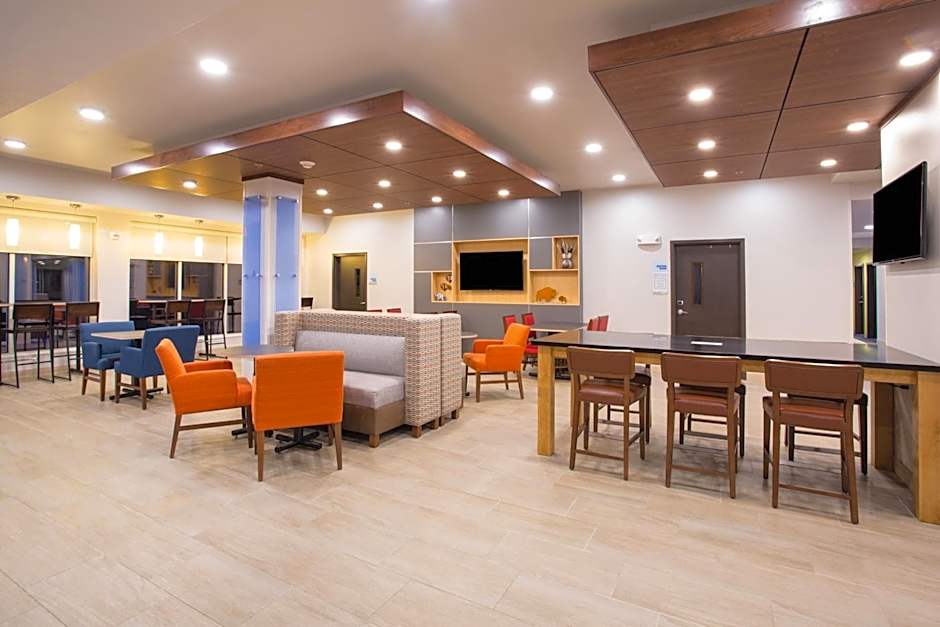 Holiday Inn Express & Suites Rapid City - Rushmore South By IHG