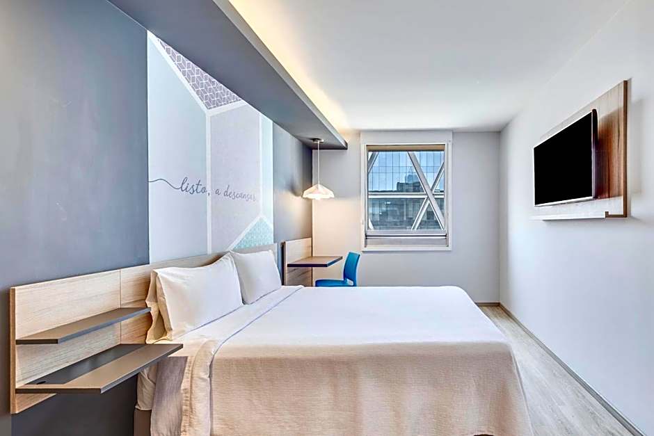 One Ciudad de Mexico Patriotismo