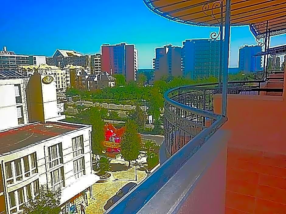 Sunny Day EFIR Apartments