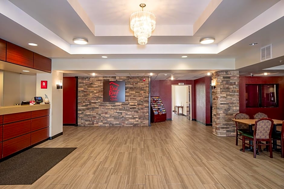Red Roof Inn & Suites Indianapolis Airport