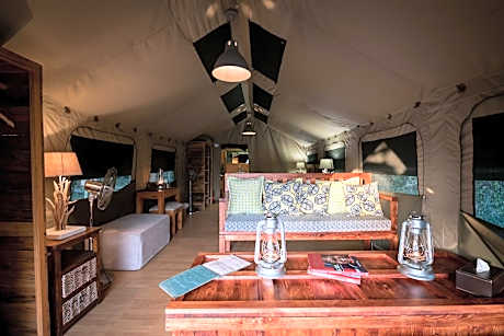 Luxury Safari Tent with Bush Views