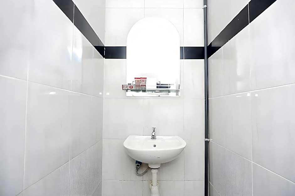 OYO 1217 Candi Residence