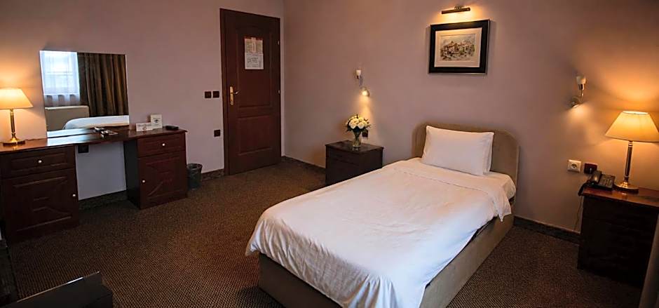 Hotel Emka