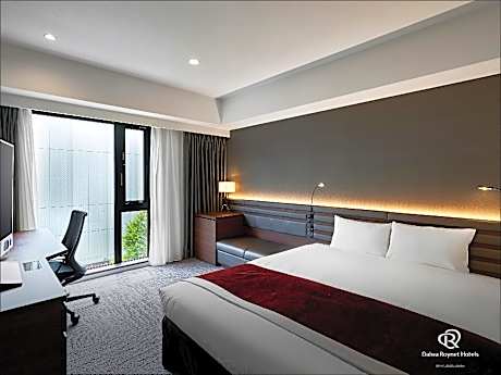 King Bed Room - Non-Smoking