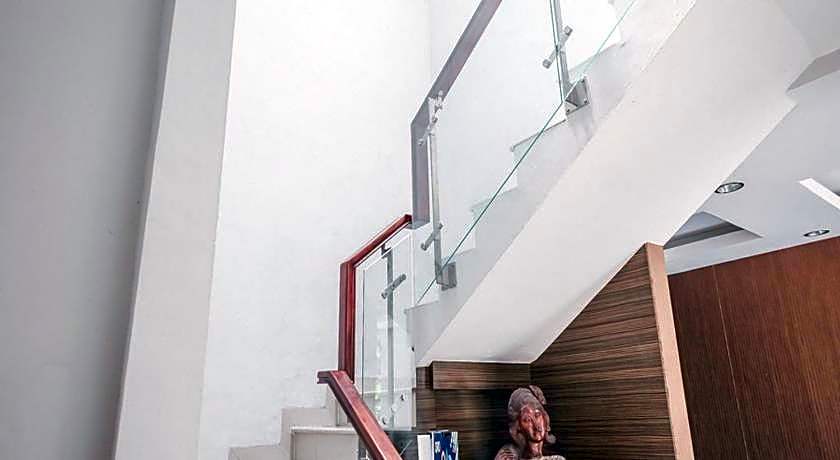 RedDoorz @ Jamin Ginting Medan