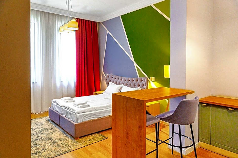 H11 Downtown Apartments