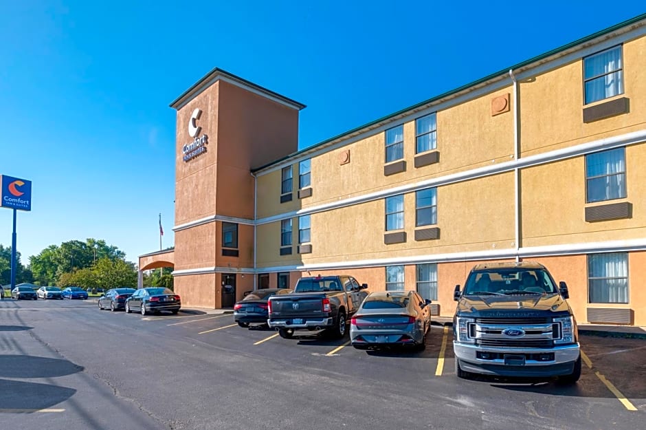 Comfort Inn & Suites Cincinnati Eastgate